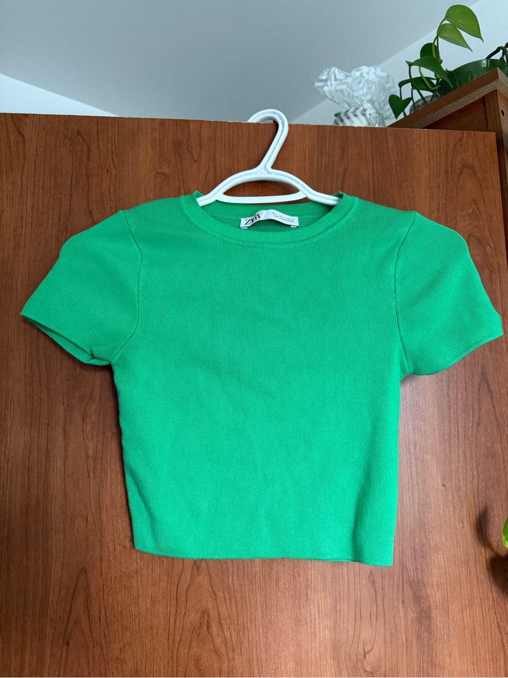 Zara Bright Green Short Sleeve Knit Tee